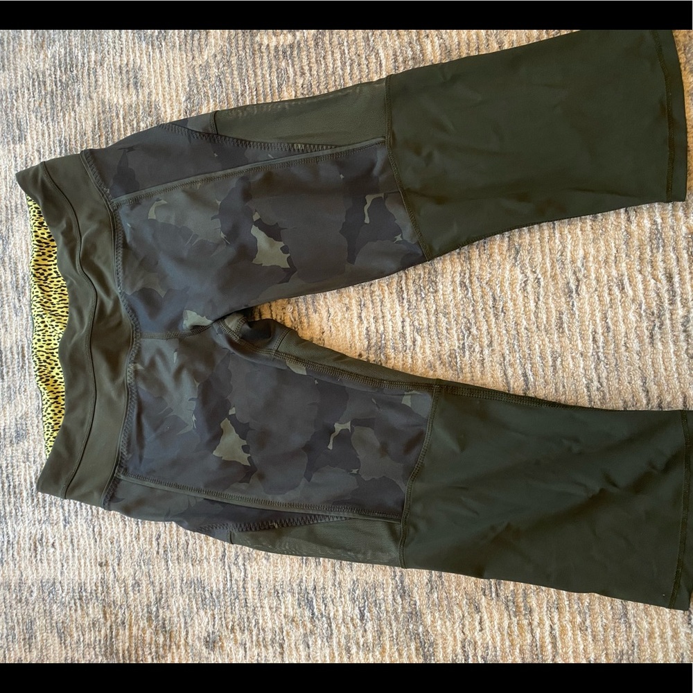 Lululemon cropped leggings